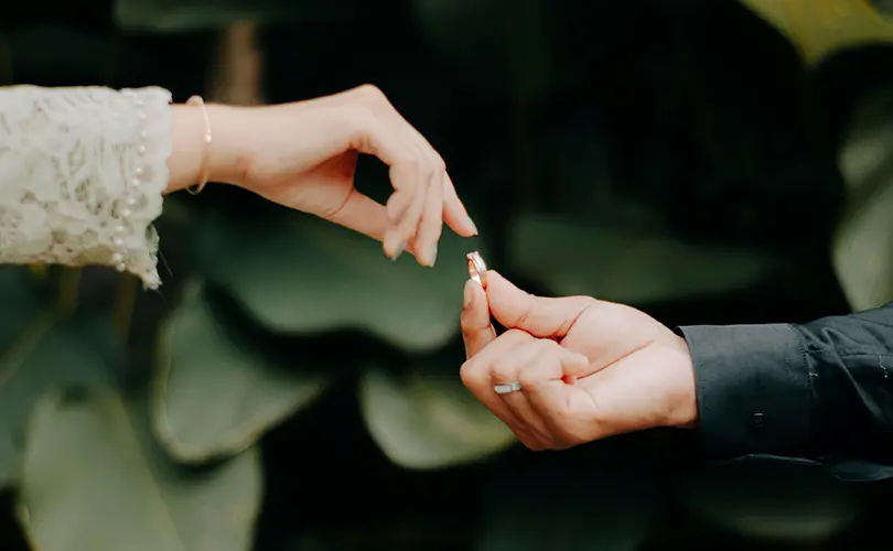 Cara Kumpulkan Modal Nikah - Nikah Intimate vs Pesta Mewah